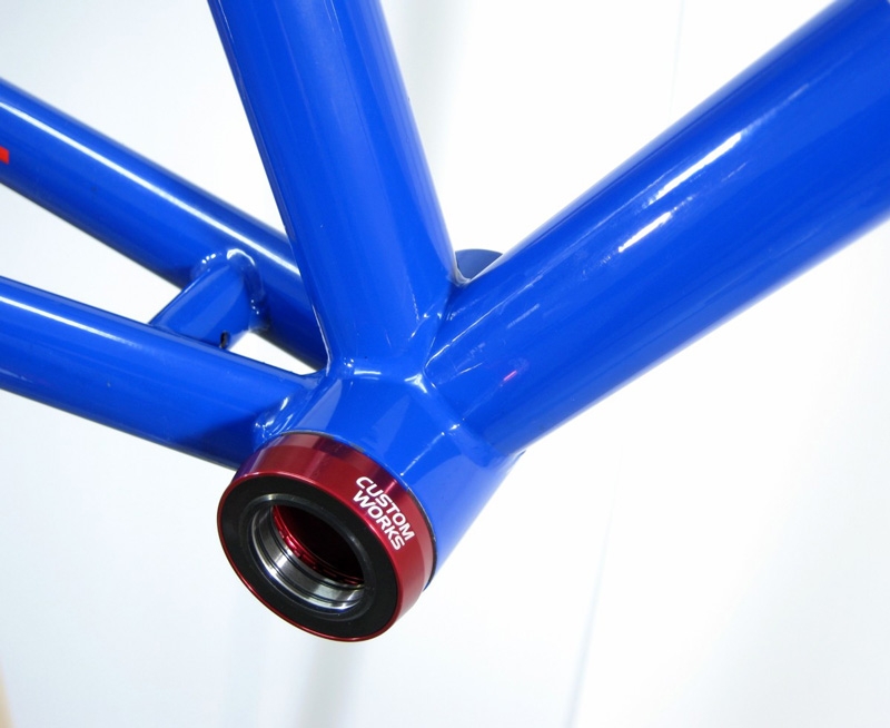 スギノ：耐久性はそのままに30%軽量化。カスタムワークス BB SLC