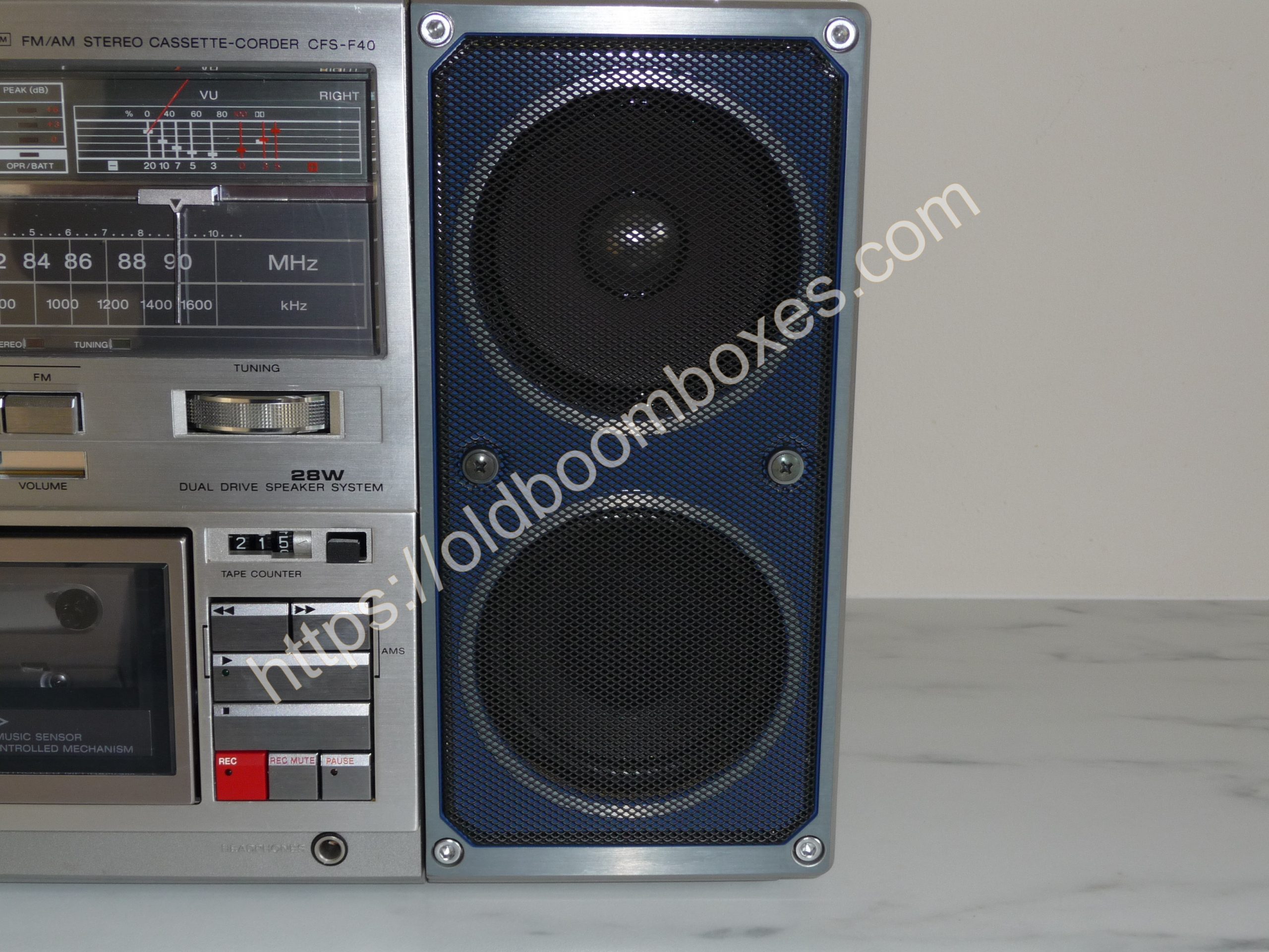SONY CFS-F40 Stereo Radio Cassette Recorder - Old Boomboxes