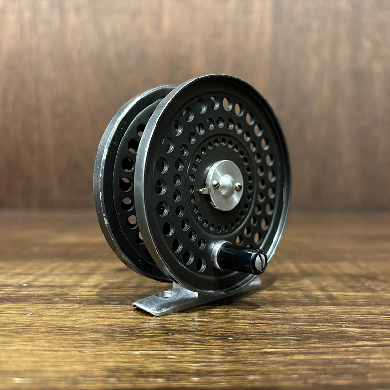 Orvis CFO III Early Dome Screw Back Vintage Fly Reel With Suede