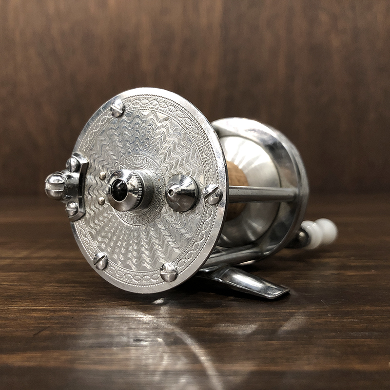 Pflueger Summit Direct Bait Reel Nickel Silver Dead Stock