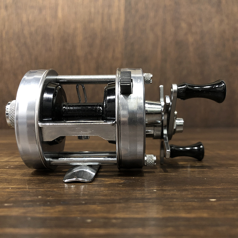 Abu Ambassadeur 2500C Bait Casting Reel 760300 アブ アンバサダー