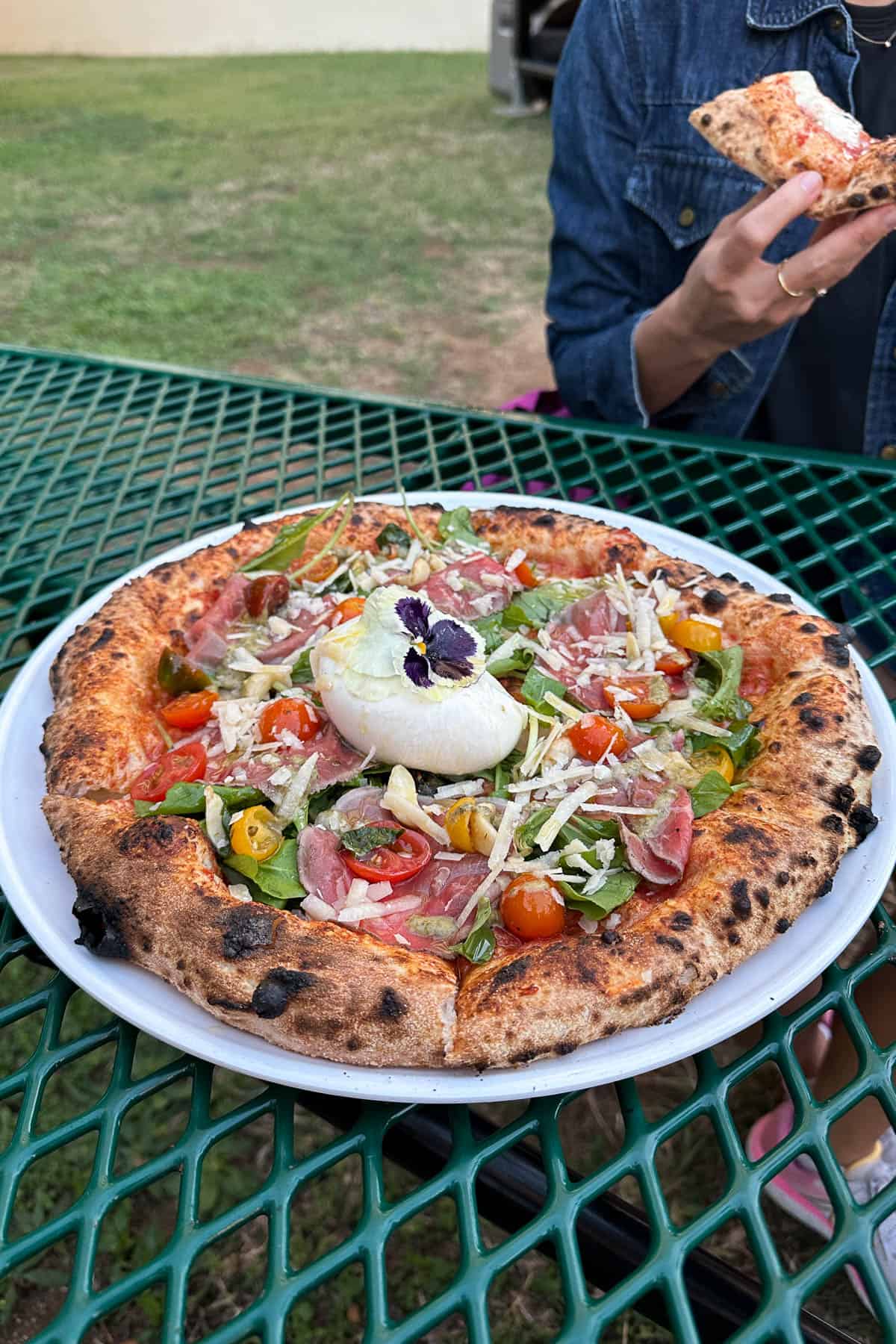 Zucchi Pizza (Oahu) - Onolicious Hawaiʻi