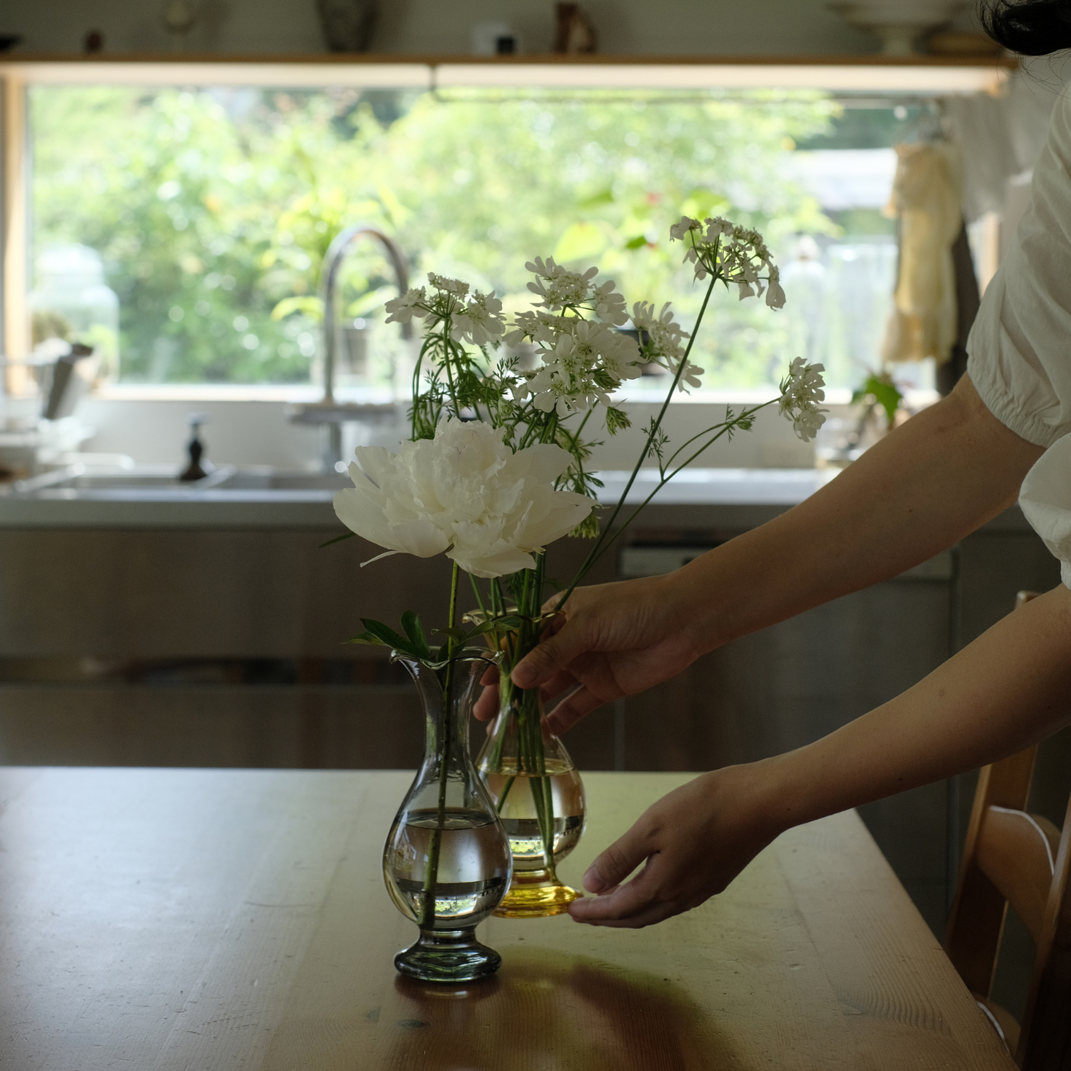 ガラスの花瓶｜一輪挿し｜おしゃれ｜かわいい｜シンプル｜室内｜ふち