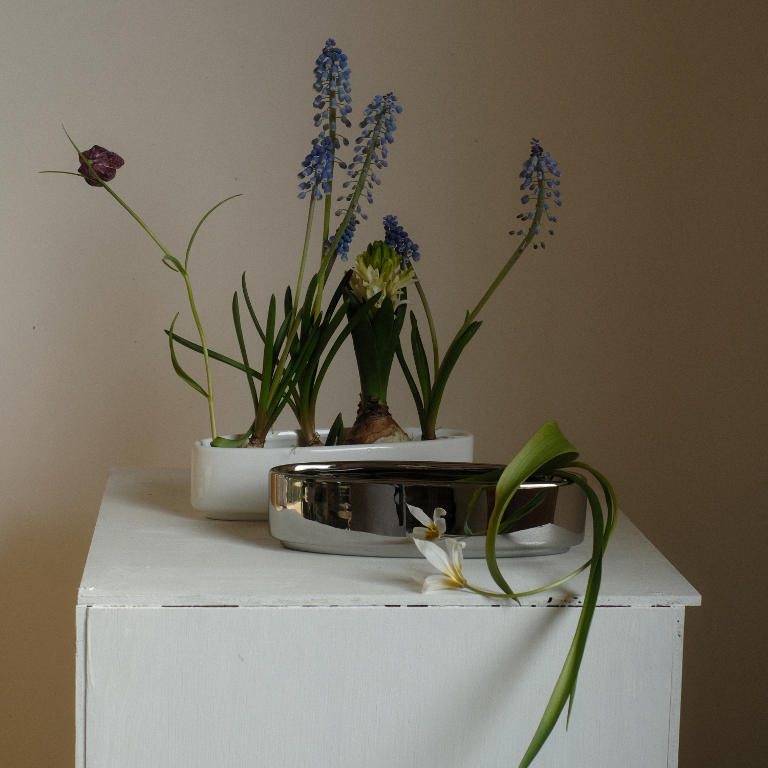 陶器のフラワーベース｜卓上｜ホワイト&シルバー｜ドライフラワー