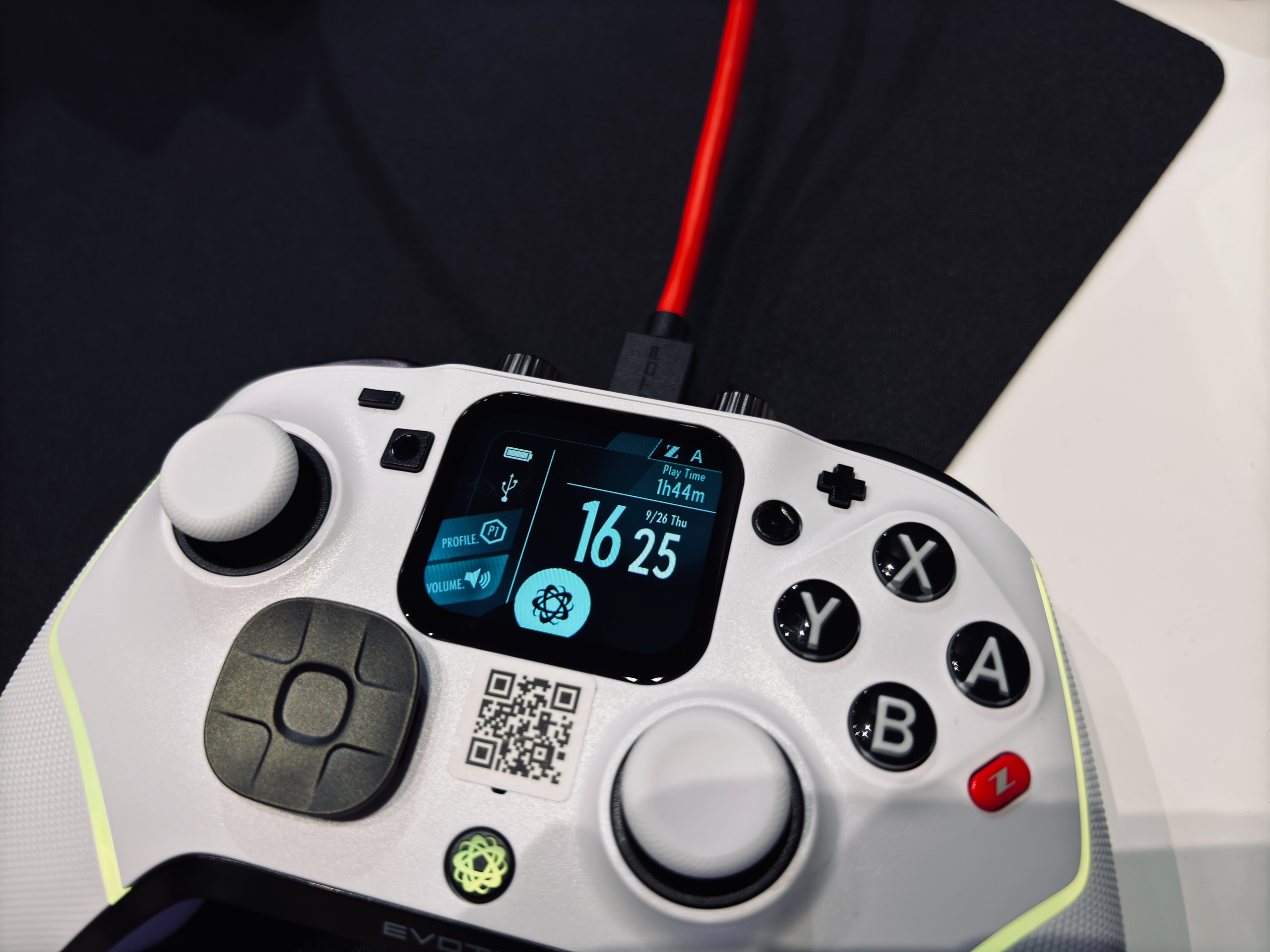 TGS2024】革新的すぎる！EVOTOPのコントローラーに触れてみた - onesuite