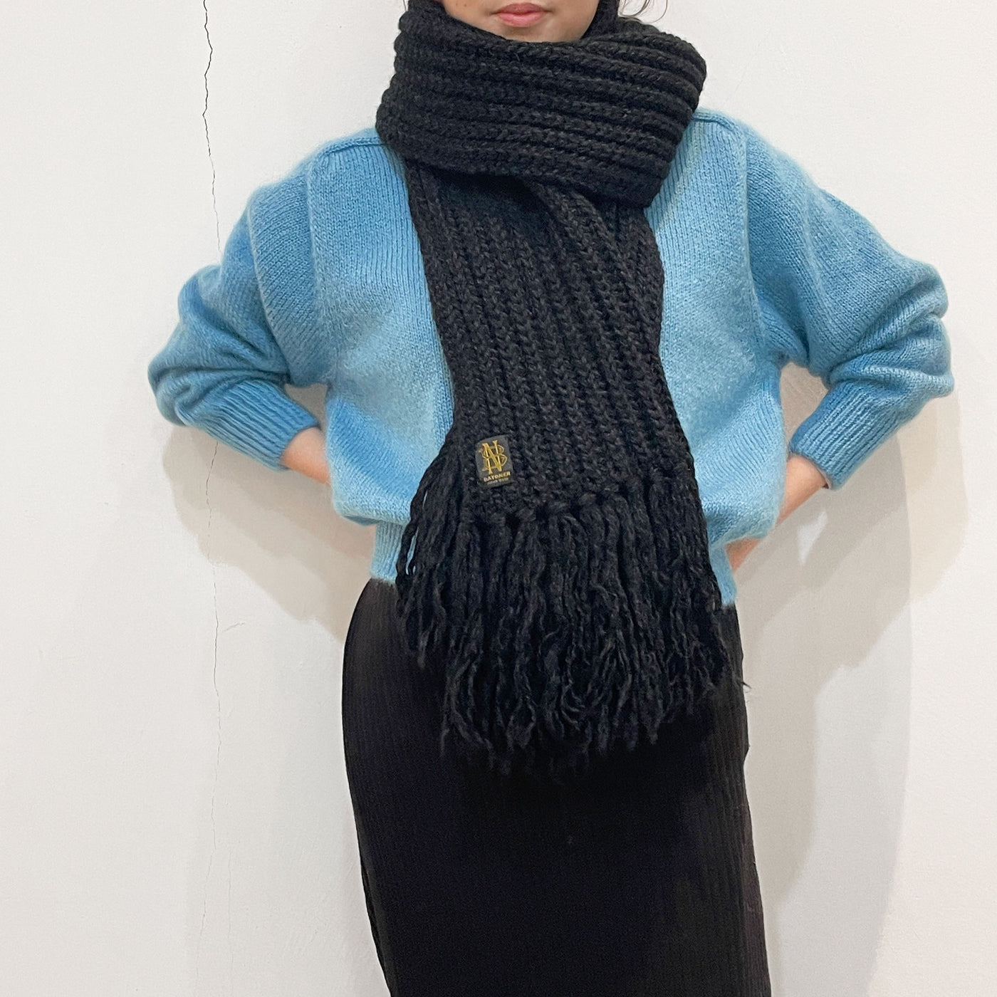 BATONER】 PURE MOHAIR 100% CROPPED CREW NECK / FRINGE BIG MUFFLER