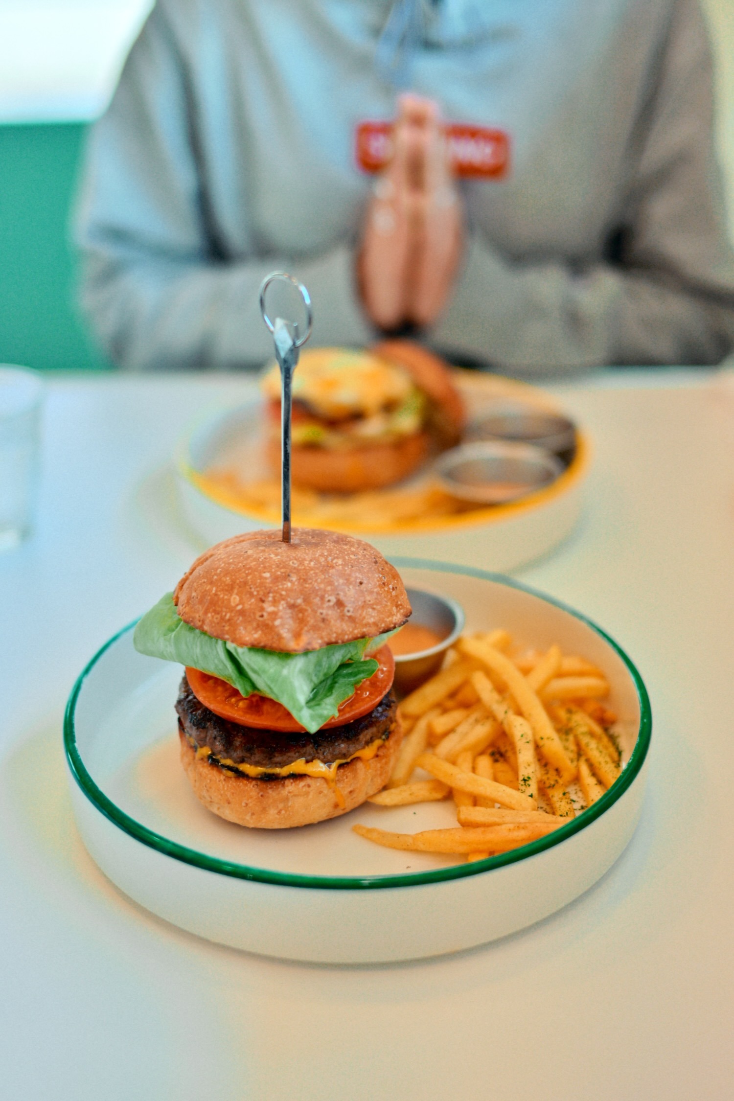 名古屋・東山公園のハンバーガー屋さん「CHEDDAR」のランチに行ってき