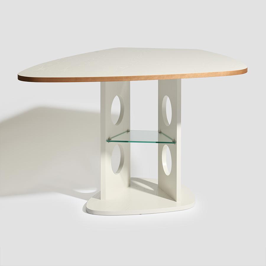 TECTA | M21-2 テーブル アッシュ ホワイト×チェリー｜【公式】ACTUS