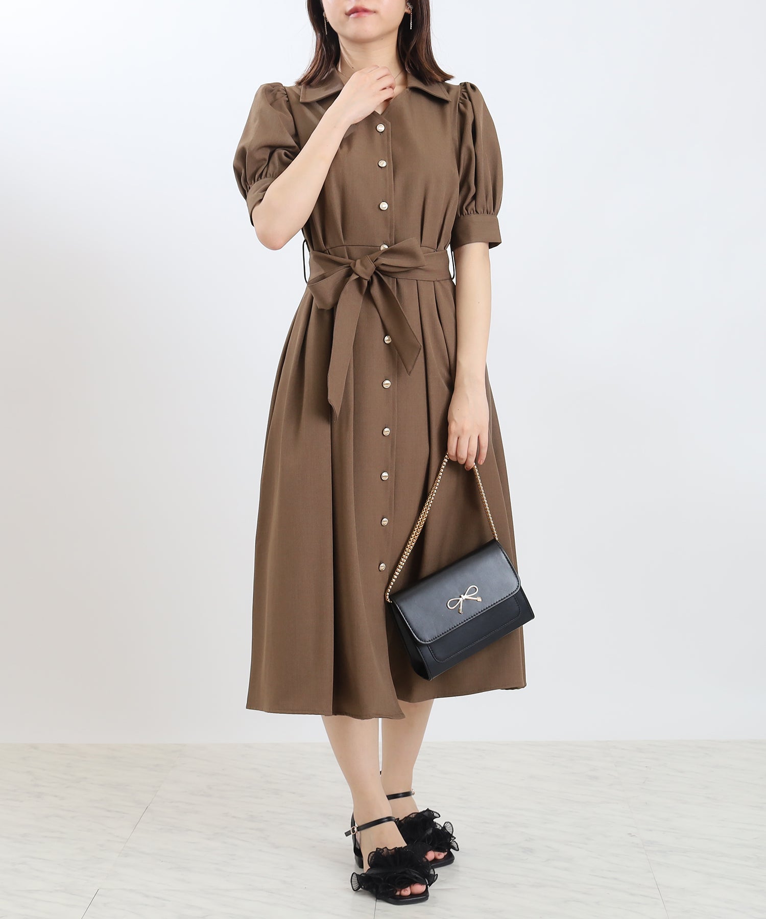 シャツワンピース