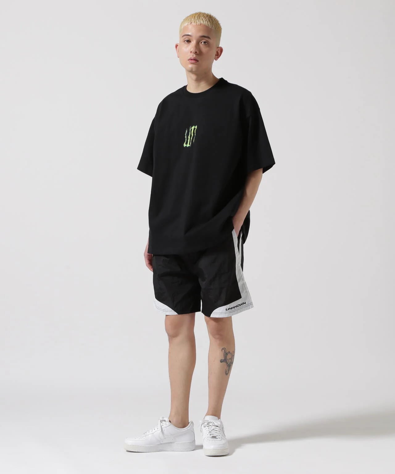 UNKNOWN LONDON/アンノウンロンドン/MONSTER DAGGER GRAPHIC TEE(M