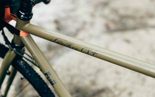 FUJI ( フジ ) グラベルロード FEATHER ( フェザー ) CX+ カッパー 52