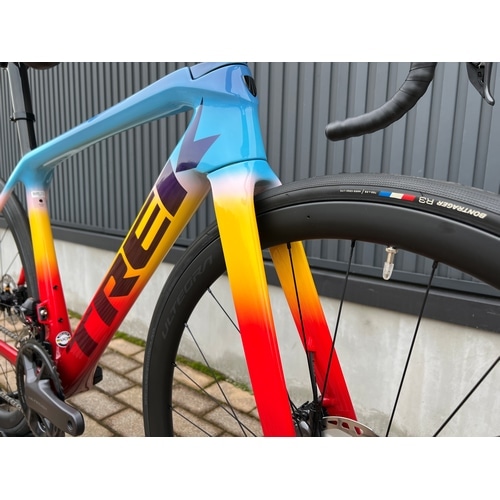 TREK ( トレック ) ロードバイク EMONDA SLR ( エモンダ SLR ) Shimano