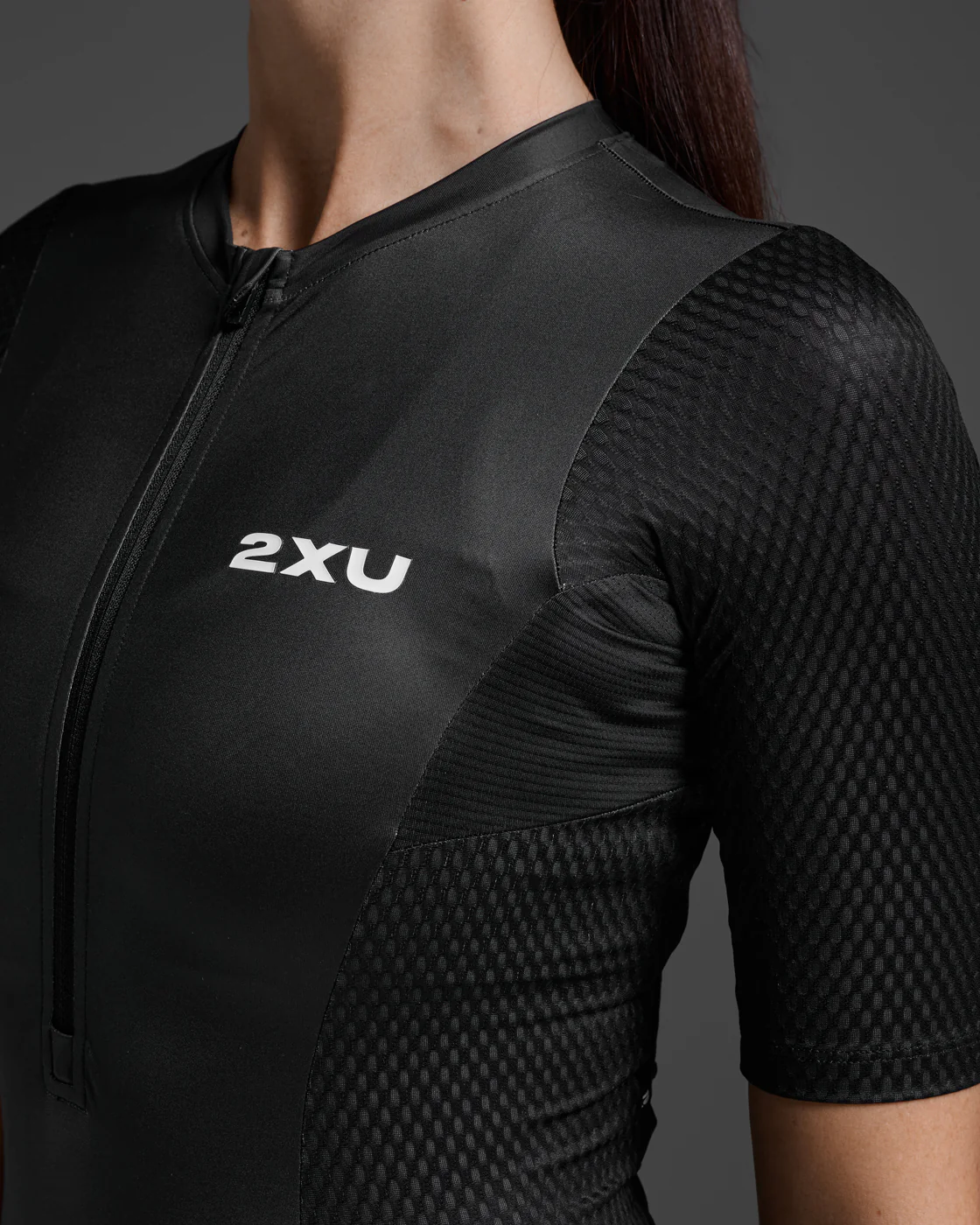 2XU ( ツータイムズユー ) トライスーツ AERO HEX SLEEVED TRISUIT