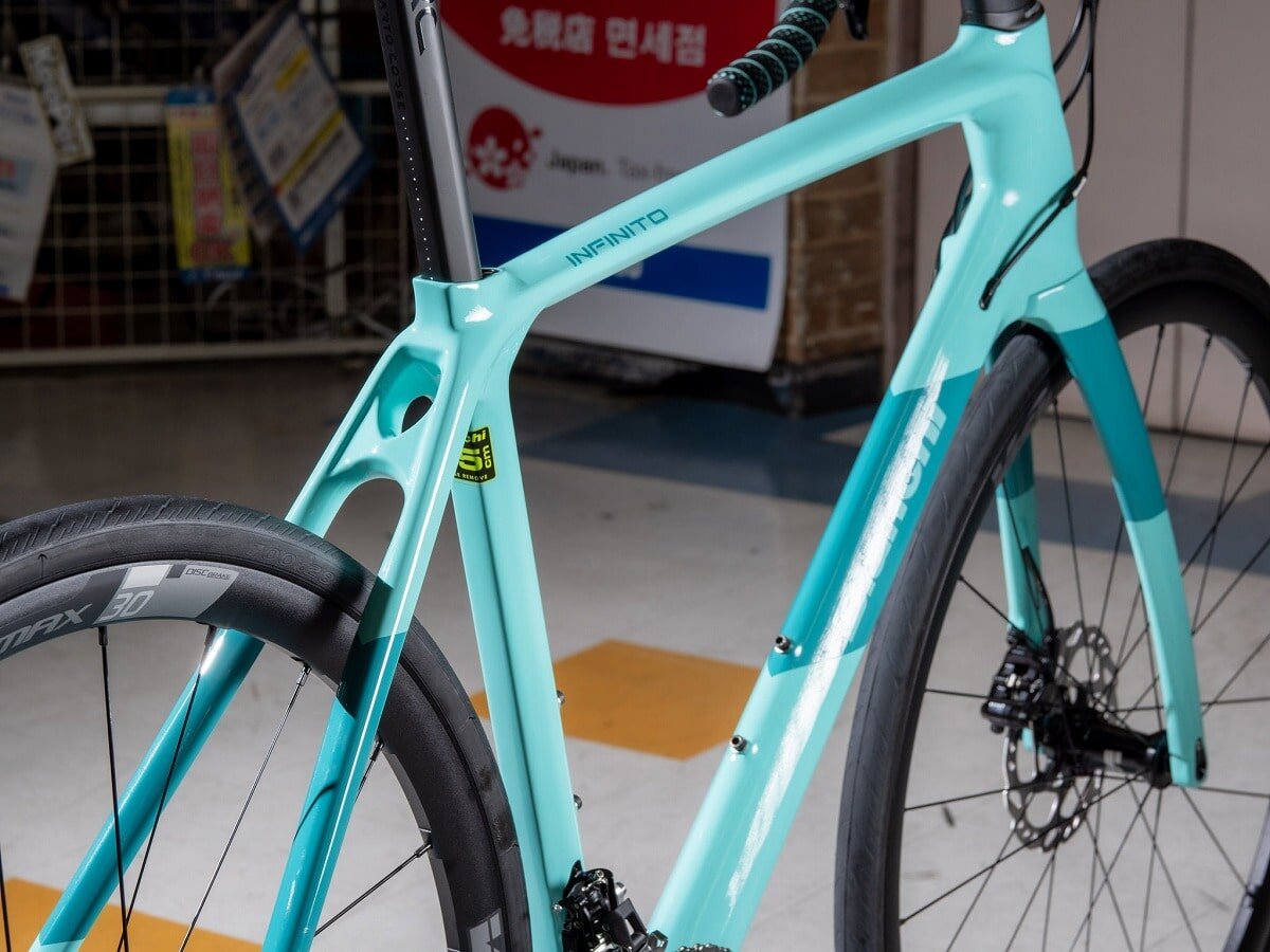 BIANCHI ( ビアンキ ) ロードバイク INFINITO CV DISC ( イン