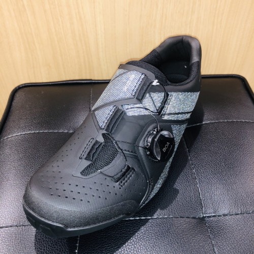 SHIMANO ( シマノ ) ビンディングシューズ SH-XC300 ブラック 42