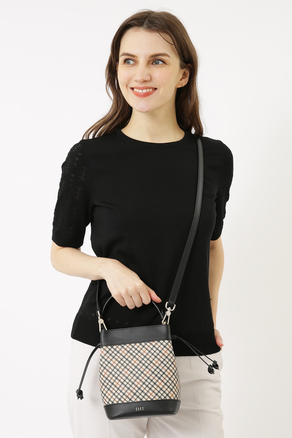 ORIANA牛革ハンドバッグ 15-961011｜DAKS（ダックス）公式オンライン