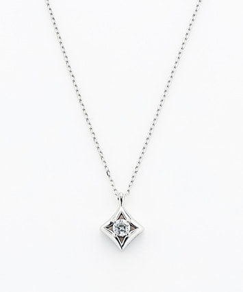 K10WG ダイヤモンド ネックレス＜ “Wish upon a star®” カード