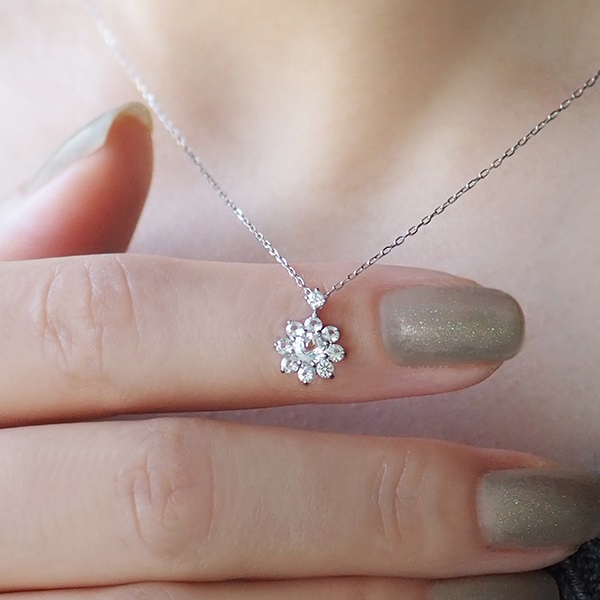 K10WGホワイトトパーズ/ダイヤモンドネックレス | ポンテヴェキオ公式