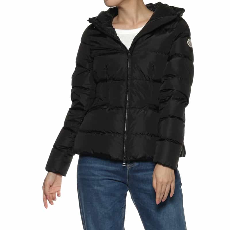 MONCLER＜モンクレール＞ ショート丈ダウンジャケット（2246251