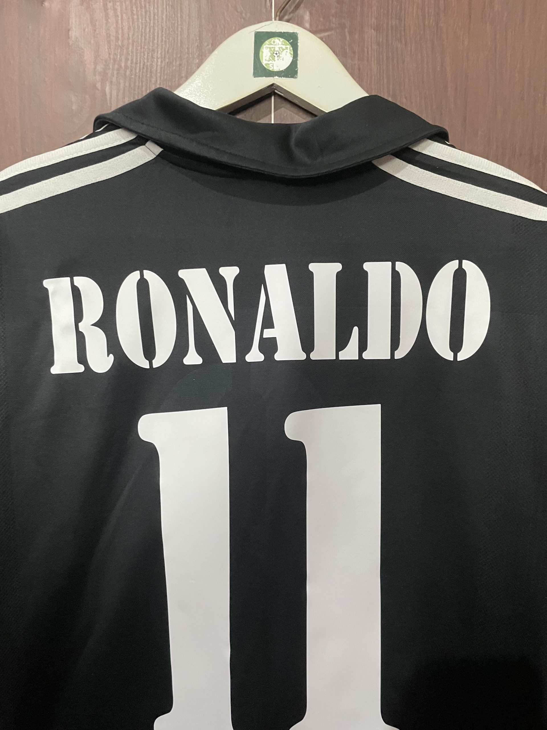 2002-03 Real Madrid CL Away Shirt Ronaldo #11 (Very Good) Size M