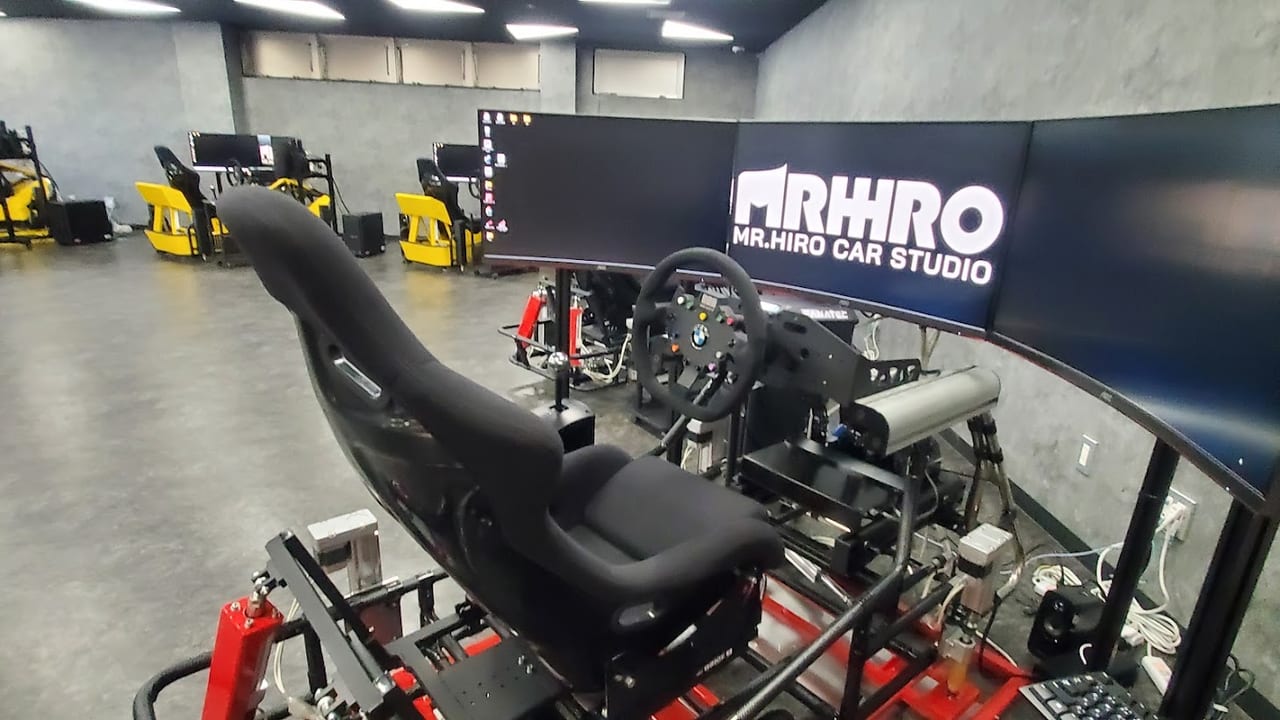 大阪市大正区】バーも必見！ ドリフトカートやプロ仕様のレーシング