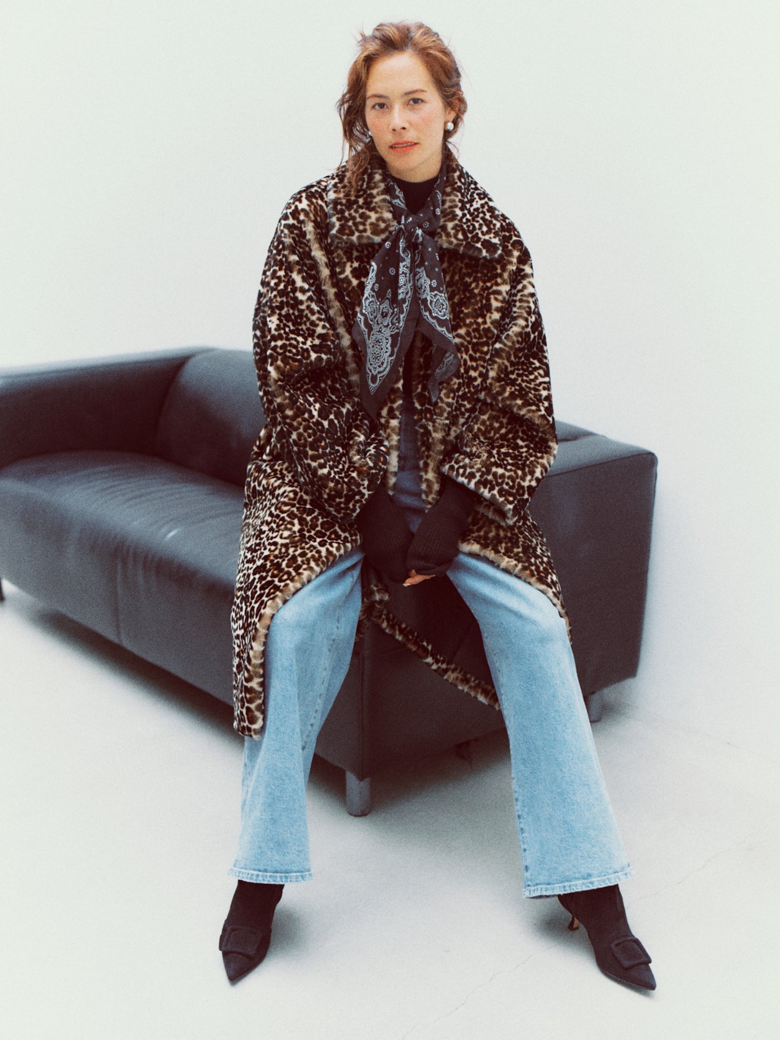 TNH MILTON JEAN (blue) – THE NEWHOUSE