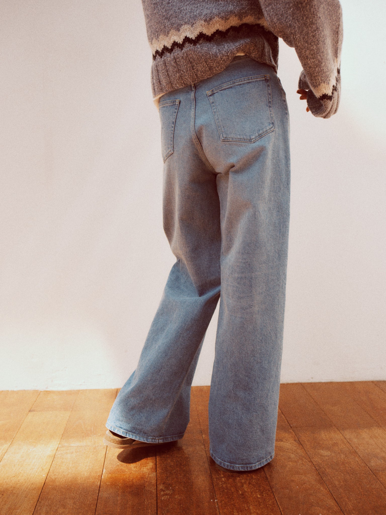 TNH MILTON JEAN (blue) – THE NEWHOUSE