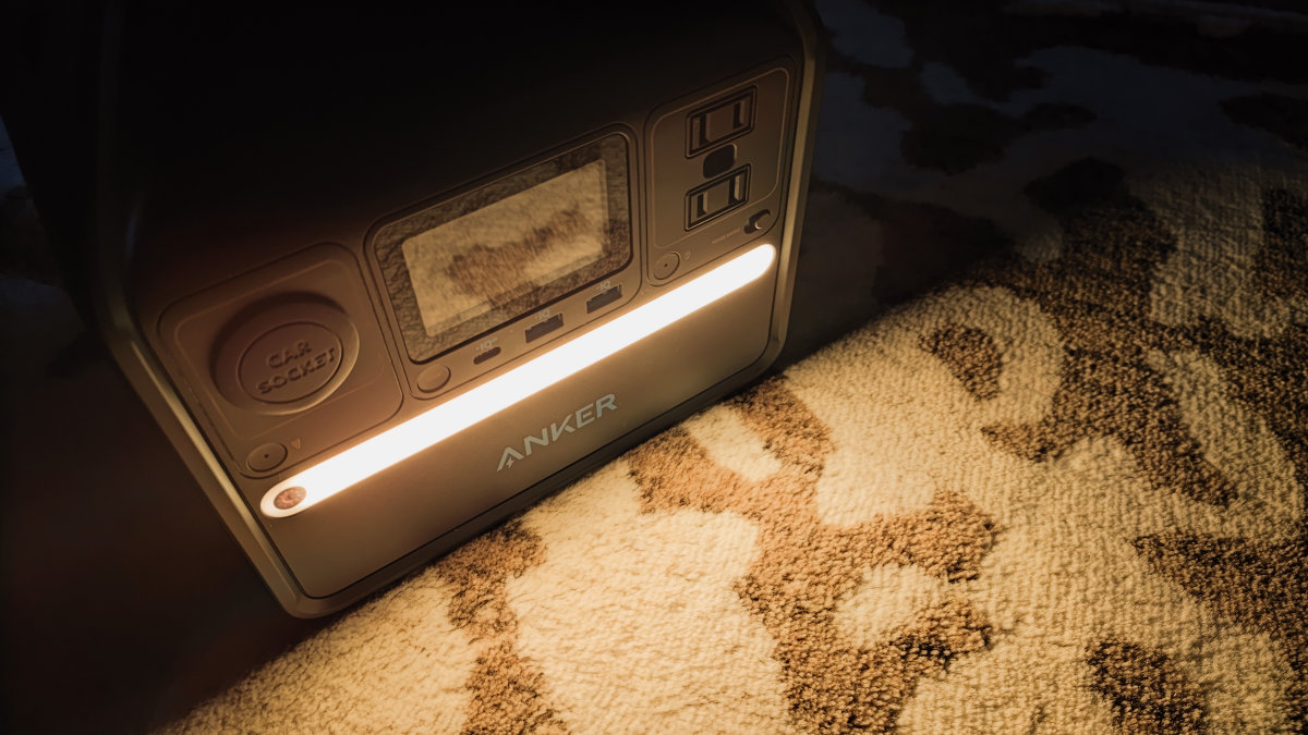 Anker 521 Portable Power Station (PowerHouse 256Wh)レビュー：新