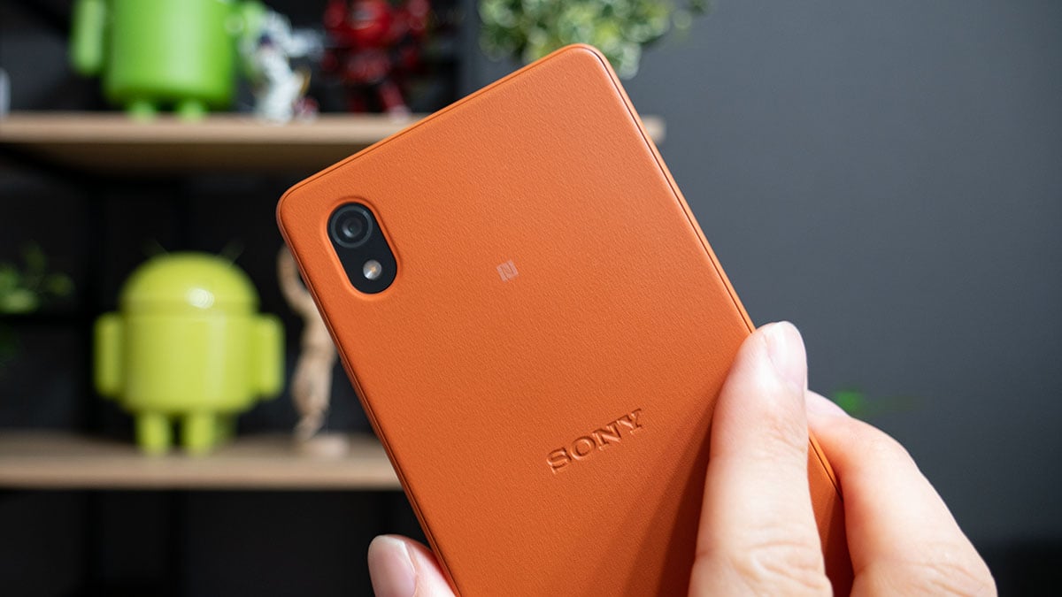 Xperia Ace III 購入！開封とファーストインプレッション：背面の質感