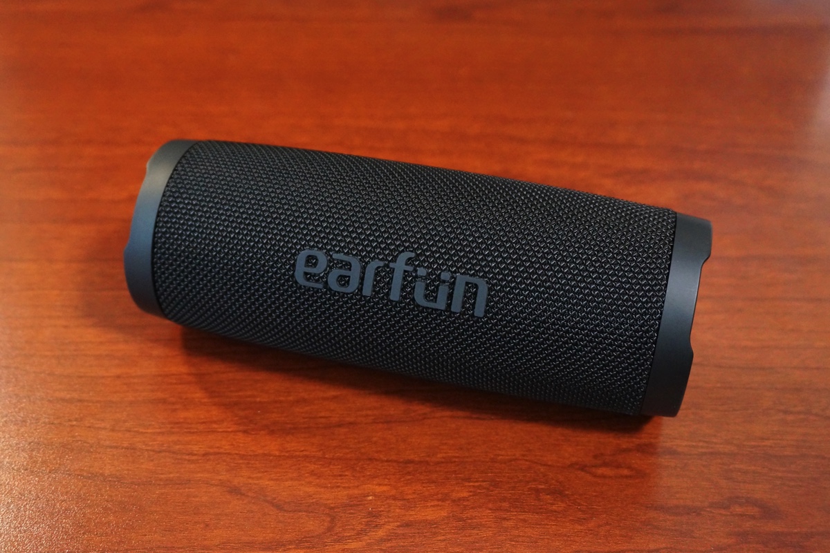 EarFun UBOOM Slimレビュー：IPX7の防水のパワフルなBluetooth
