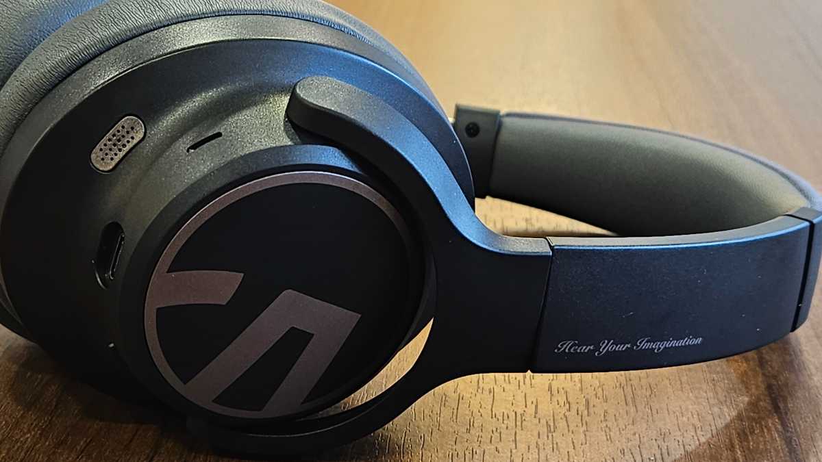 SOUNDPEATS Space ワイヤレスヘッドホン レビュー：約7000円でノイズ