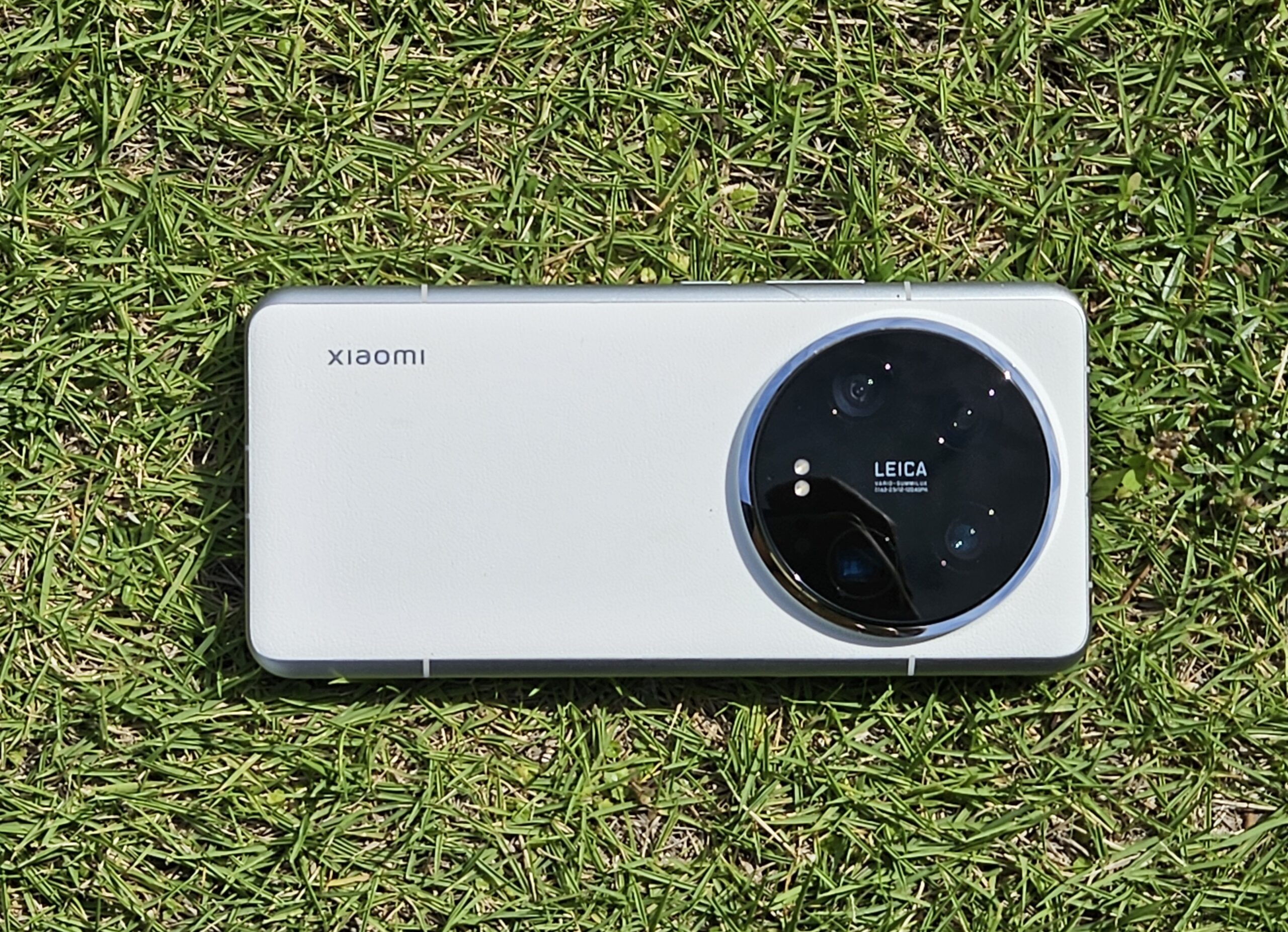 Xiaomi 14 Ultra レビュー：アーティスティックに撮れるカメラだが