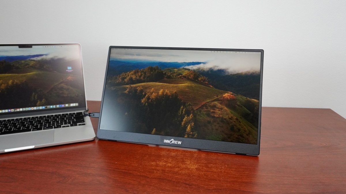 15.6インチのモバイルモニター「InnoView PM001-03B」レビュー
