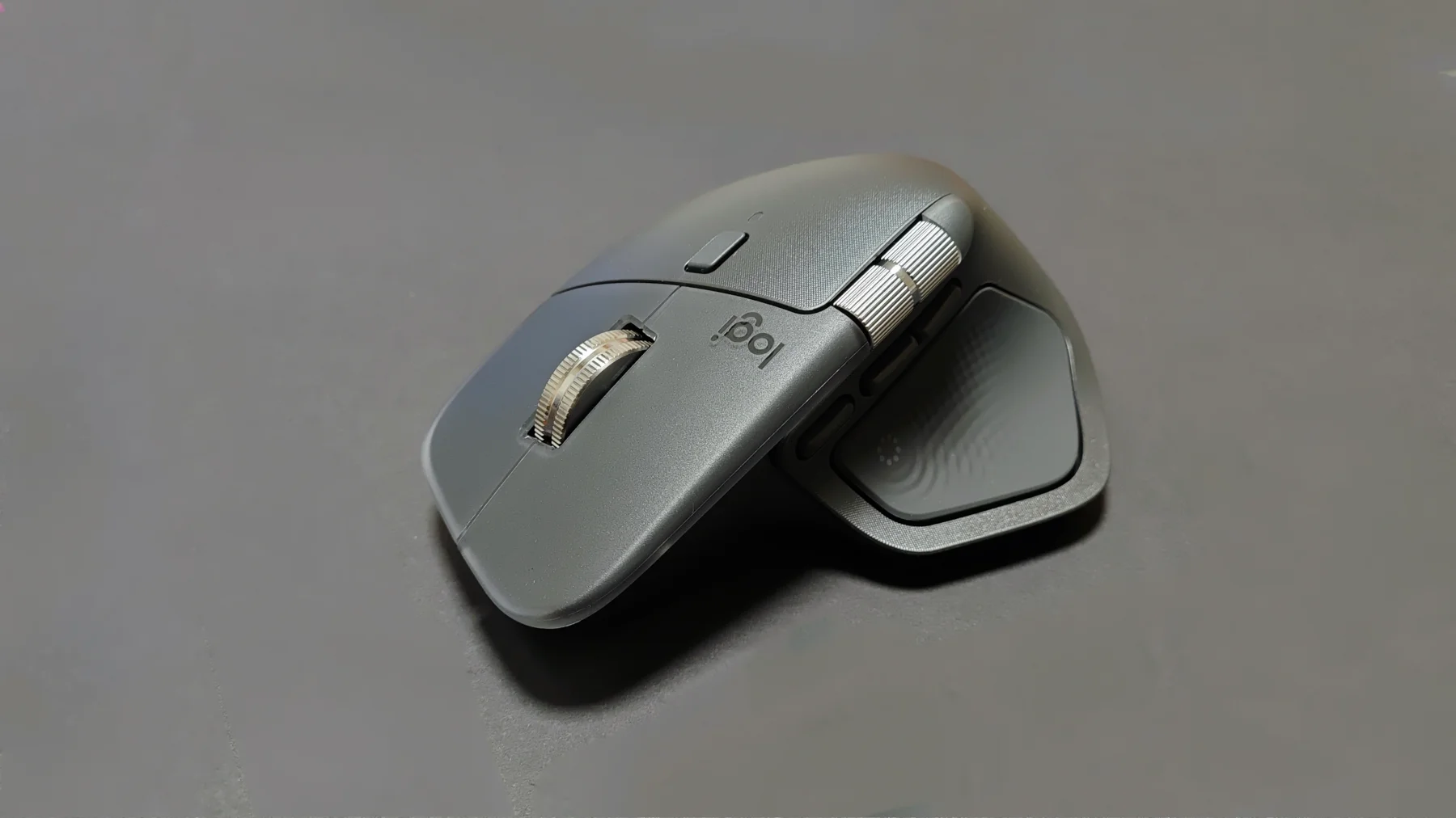 Logicool MX Master 4レビュー：触覚フィードバックが付いてActions