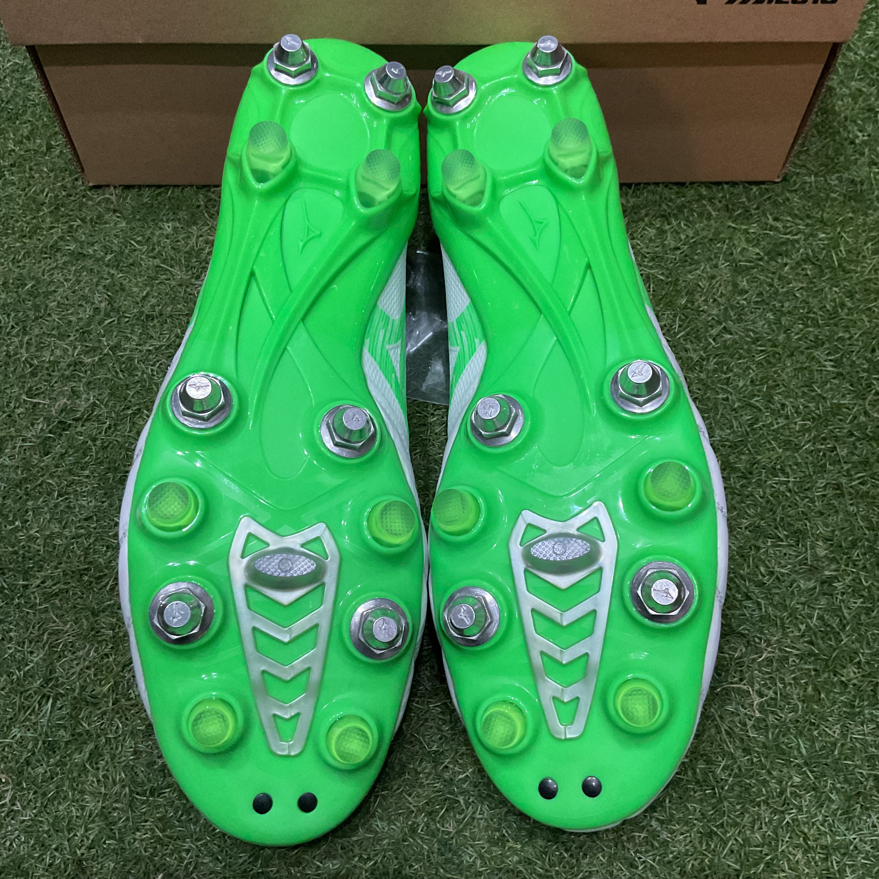 モレリアネオ 4 β ELITE MIX P1GC254237 – 俺の足 サッカー用品