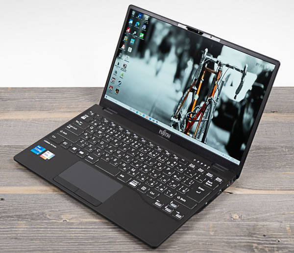 ☆高性能☆ 富士通 WU-X/E3 i7-1165G7 メモリ32GB SSD