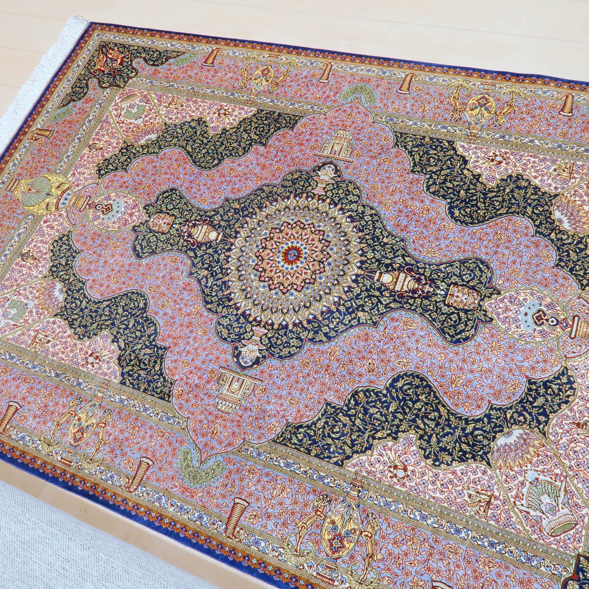 高級ペルシャ絨毯クム、シルク100％ ジャムシーディ 200×131cm（FL