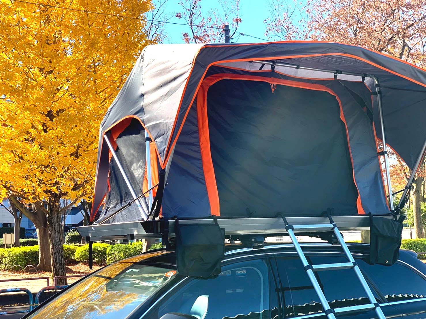 ○ルーフトップテント紹介 | Orien Trade