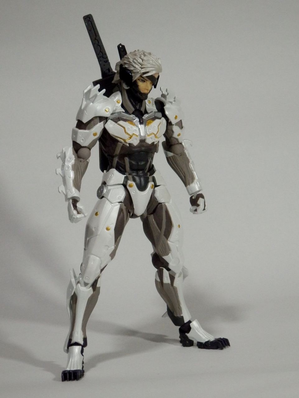 レビュー:リボルテック 雷電(メタルギア ライジングリベンジェンス