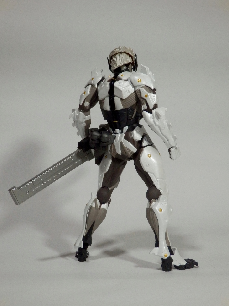 レビュー:リボルテック 雷電(メタルギア ライジングリベンジェンス