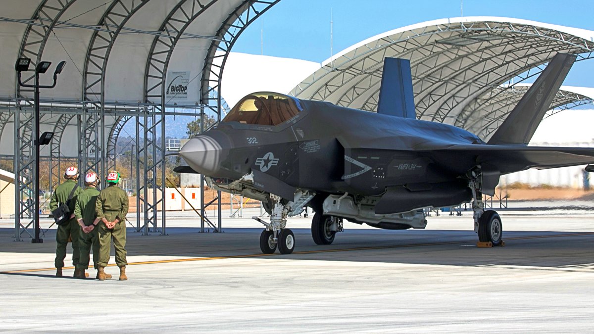 アメリカ海兵隊初のF-35C飛行隊が初度作戦能力獲得 | おたくま経済新聞