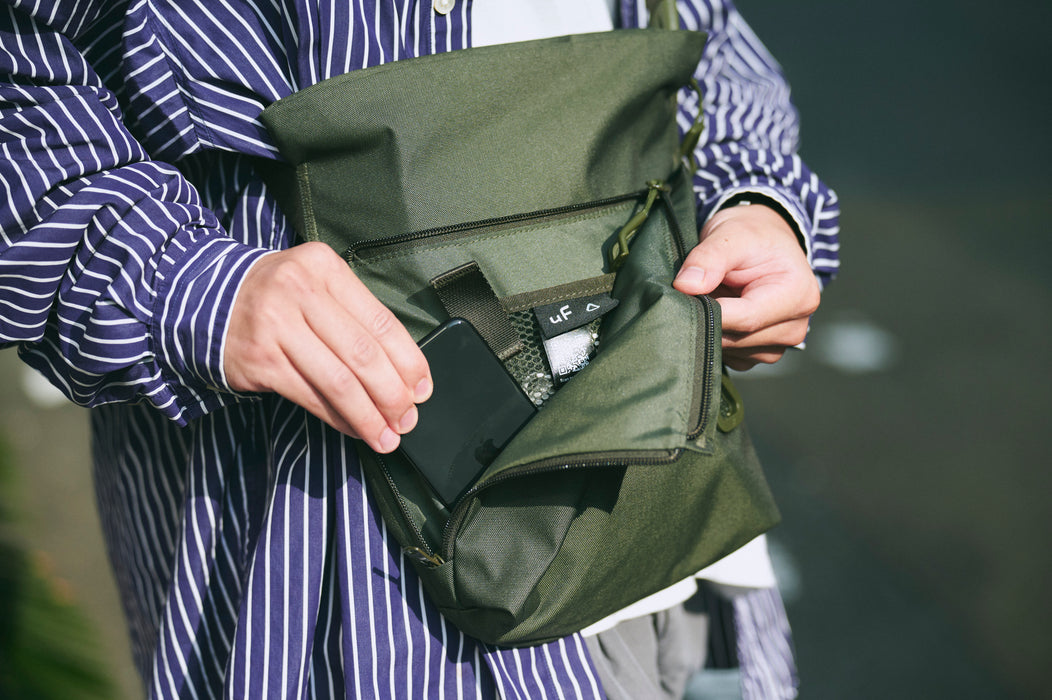 uF/uF サコッシュ Mサイズ オリーブカーキ/バッグ/ Our EARTH Project