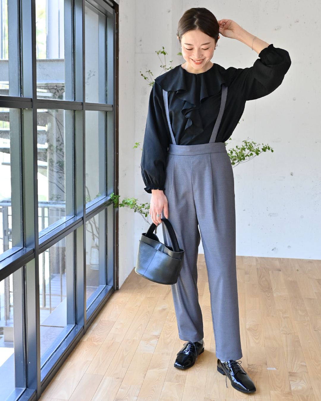 きれいめ素材の2wayサロペット – OURHOME