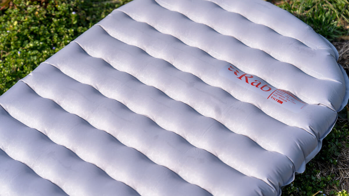 スリーピングパッドに英国からの衝撃”第二波”が到来。 Rabの新作エアー
