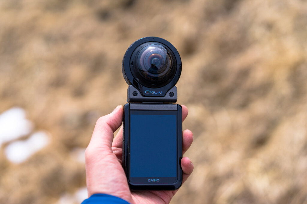 Review：スマホと一眼レフ持ちの山好きがカシオの新フリースタイル