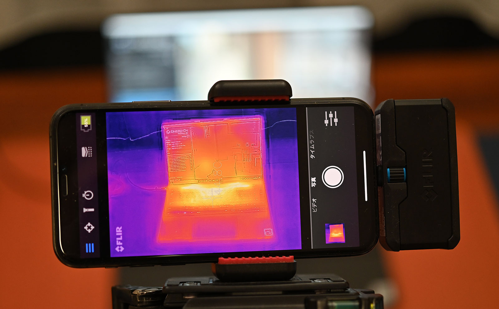 レビュー 機材の発熱を見える化!サーモグラフィカメラ FLIR ONE Pro LT