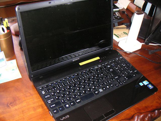 SONY VAIO VPCEB18FJ ファンの音がうるさい ノートPC分解清掃＆CPU