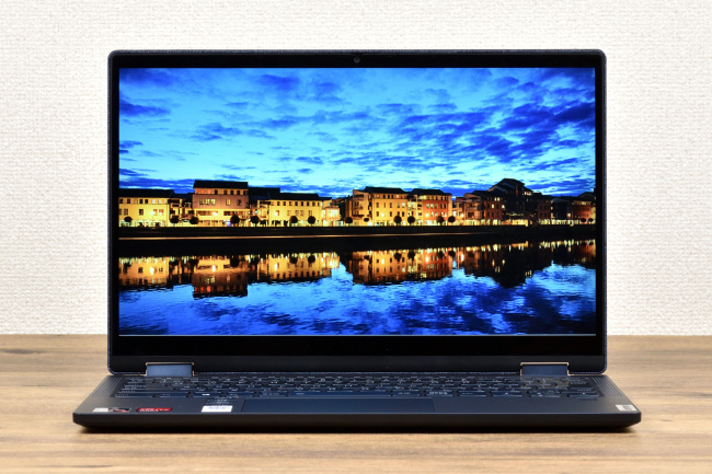 レノボ Yoga 650 レビュー：スタイリッシュデザイン＆快適