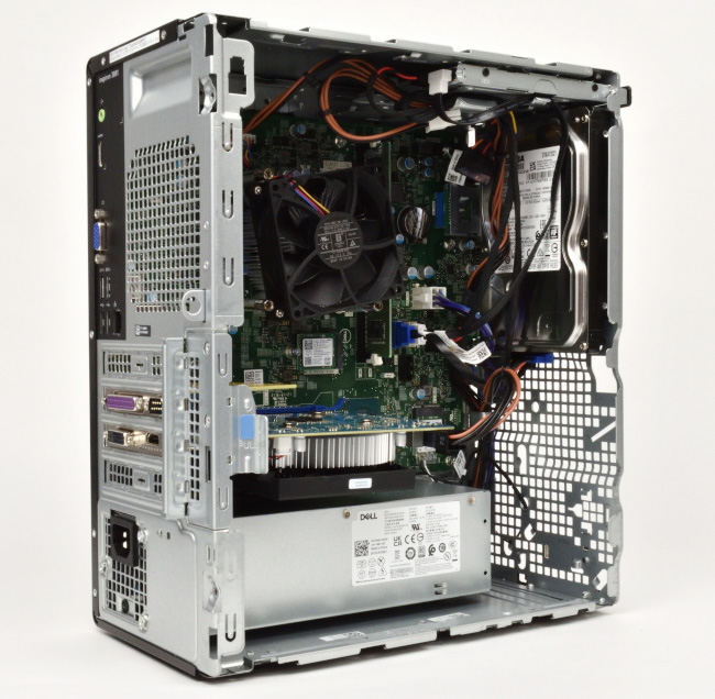 デル Inspironコンパクト デスクトップ (3891) レビュー：省スペースに