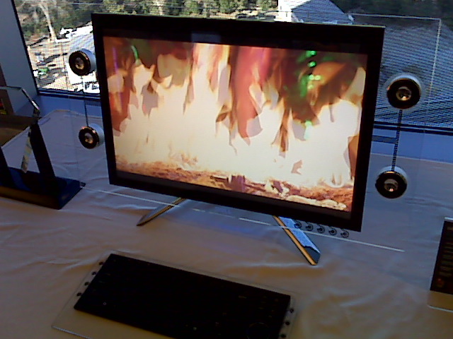 ☆レア 2008年製 DELL Crystal LCDディスプレイ ガラス製 ☆レア 2008